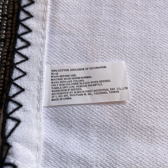 New! 20 ounce gray/white glazed mug and 2-100% cotton dish towels, Xmas - Picture 7 of 10